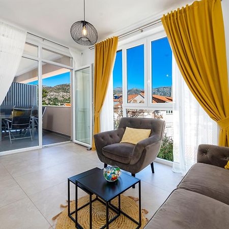 Oyo Deluxe Apartments Dubrovnik Exterior photo
