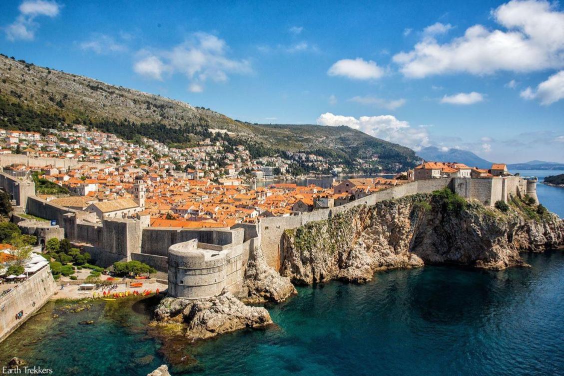Oyo Deluxe Apartments Dubrovnik Exterior photo