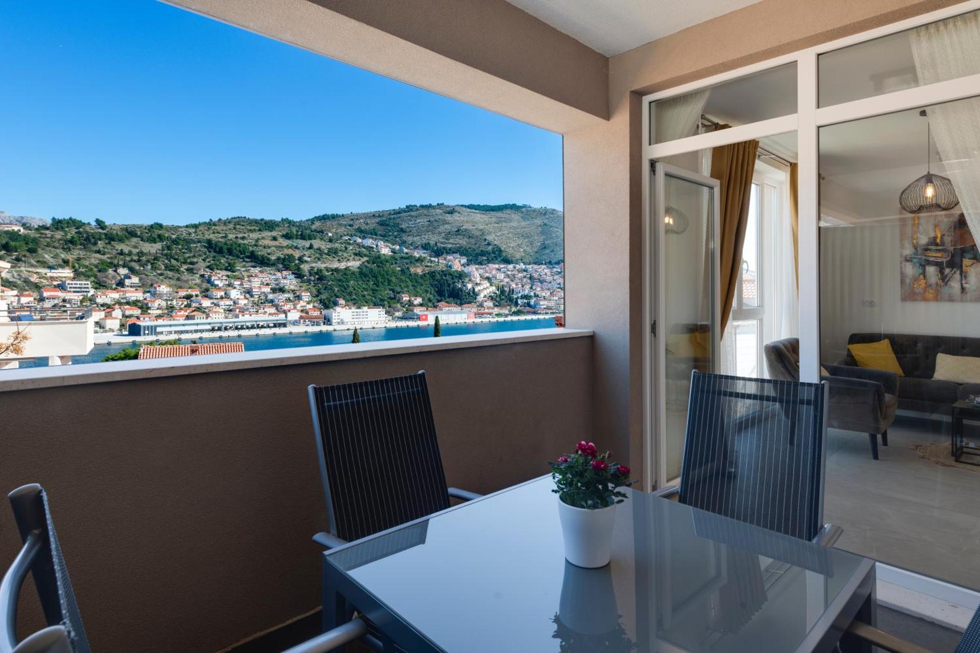 Oyo Deluxe Apartments Dubrovnik Exterior photo